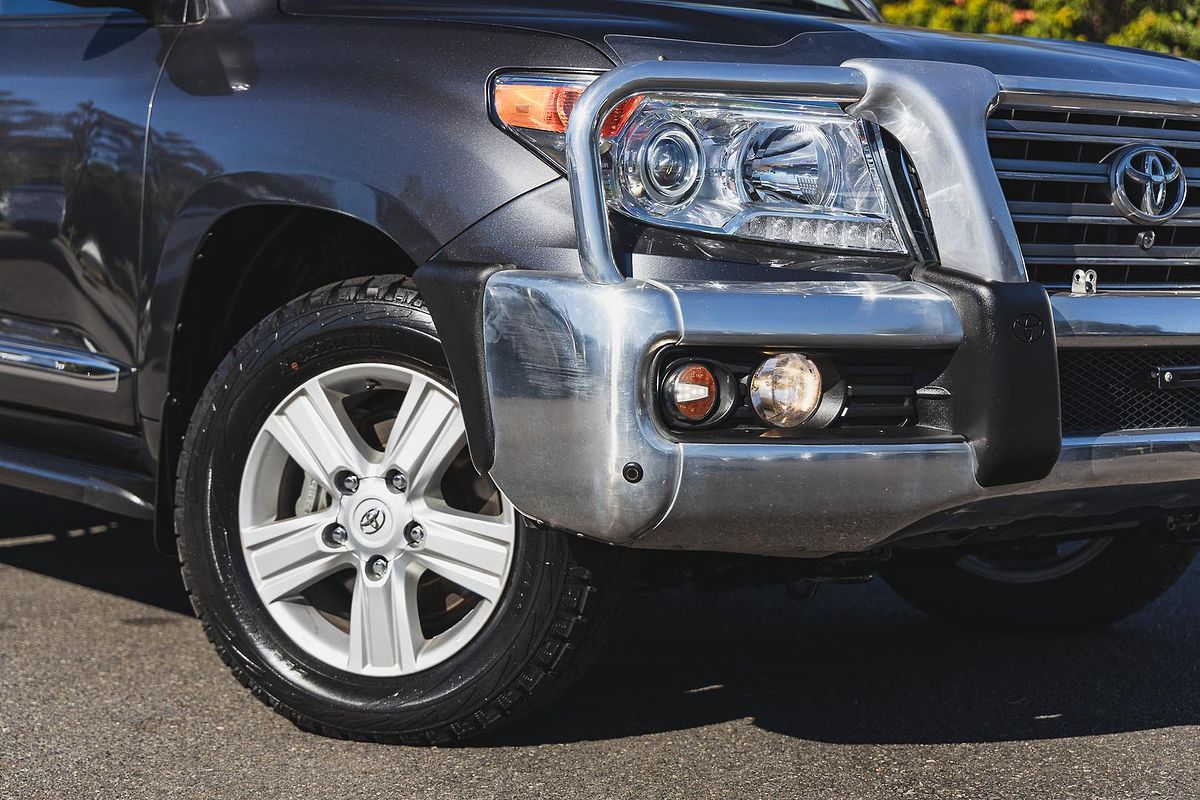 2013 Toyota Landcruiser Sahara VDJ200R