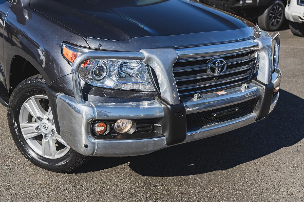 2013 Toyota Landcruiser Sahara VDJ200R
