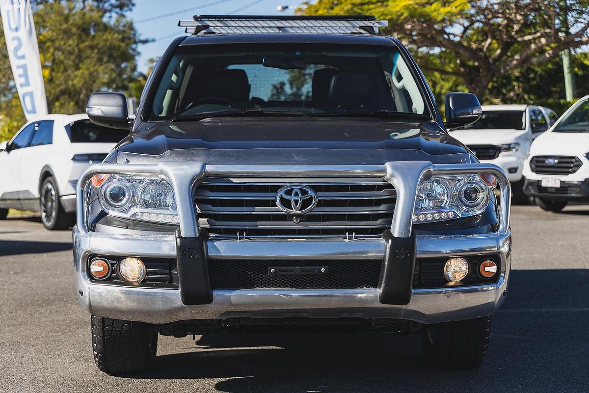 2013 Toyota Landcruiser Sahara VDJ200R