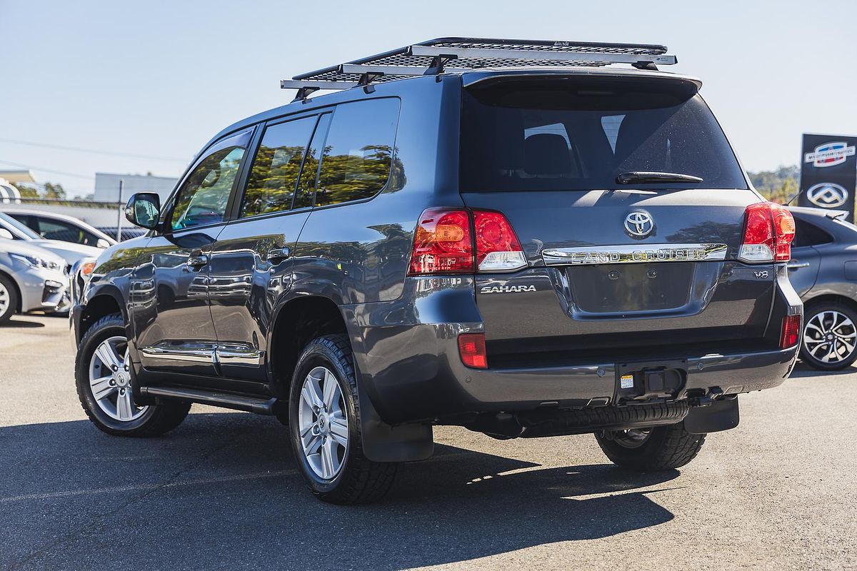 2013 Toyota Landcruiser Sahara VDJ200R