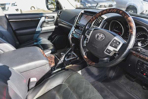 2013 Toyota Landcruiser Sahara VDJ200R