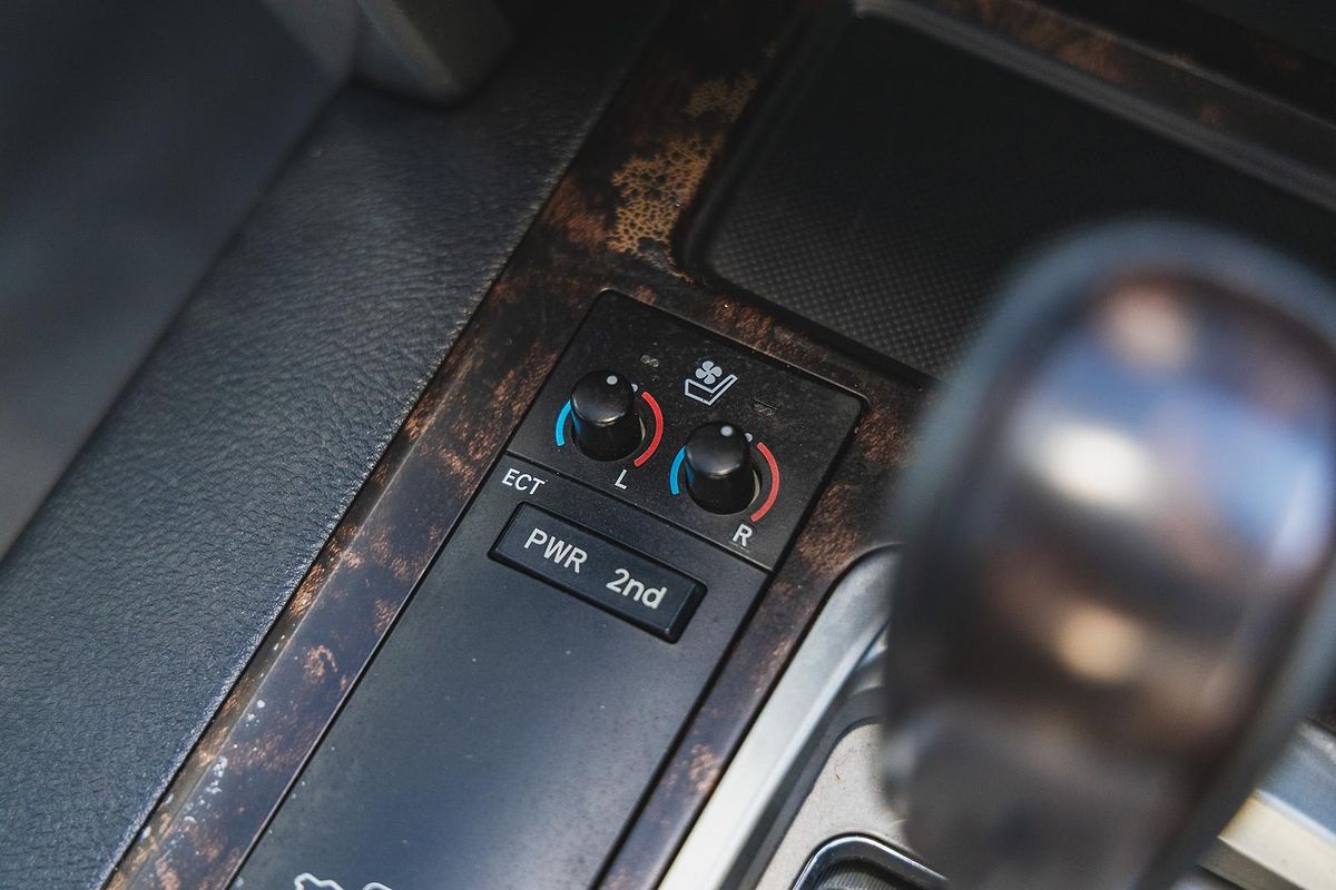 2013 Toyota Landcruiser Sahara VDJ200R