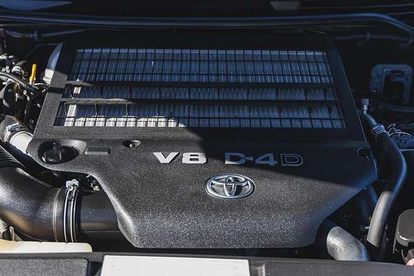 2013 Toyota Landcruiser Sahara VDJ200R