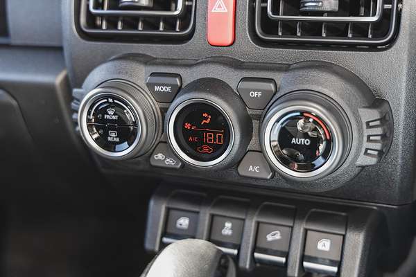2024 Suzuki Jimny GLX GJ