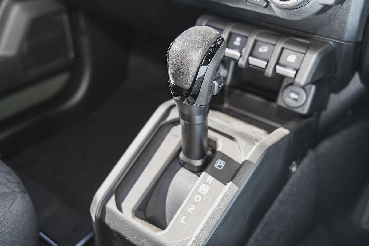 2024 Suzuki Jimny GLX GJ
