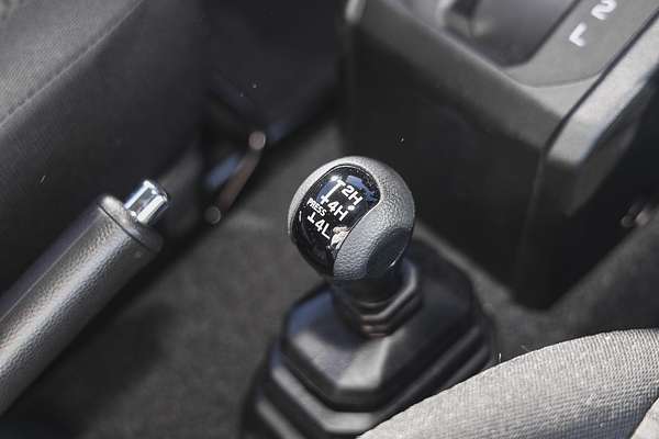 2024 Suzuki Jimny GLX GJ