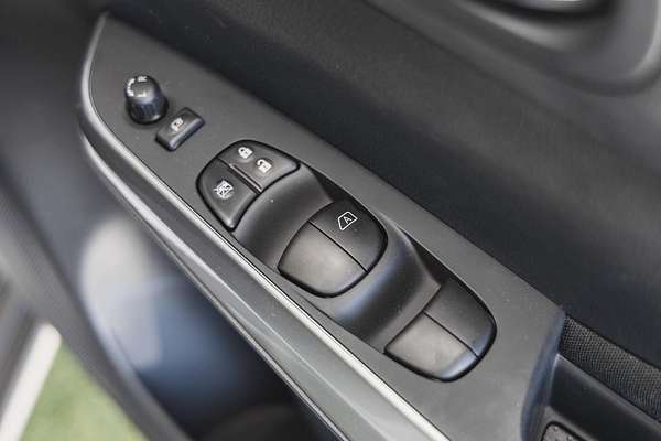 2024 Nissan Navara ST D23 4X4