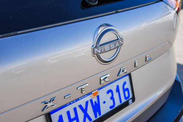 2023 Nissan X-TRAIL ST-L T33