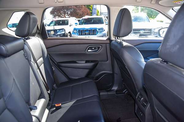 2023 Nissan X-TRAIL ST-L T33