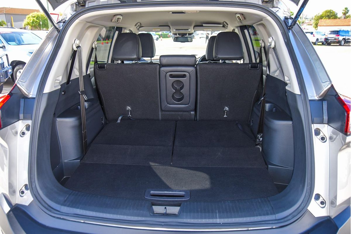 2023 Nissan X-TRAIL ST-L T33