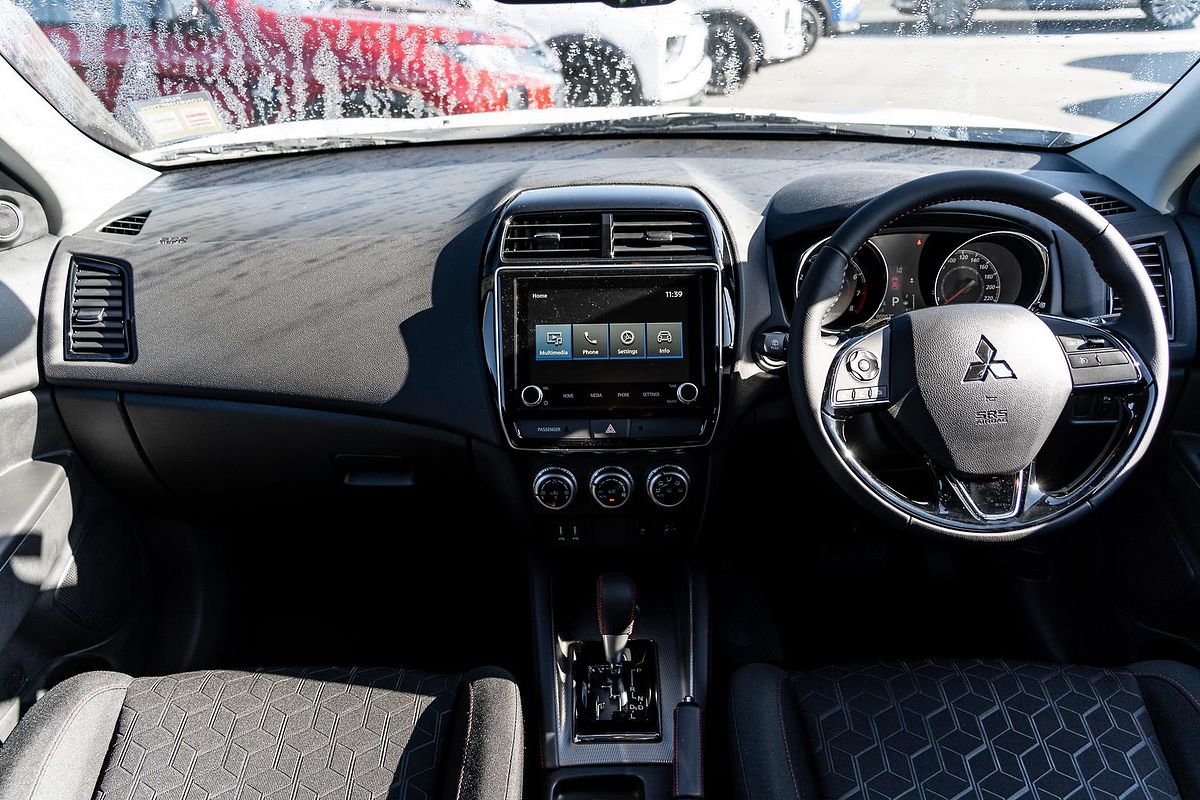 2025 Mitsubishi ASX MR XD