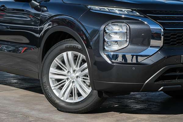 2024 Mitsubishi Outlander ES ZM