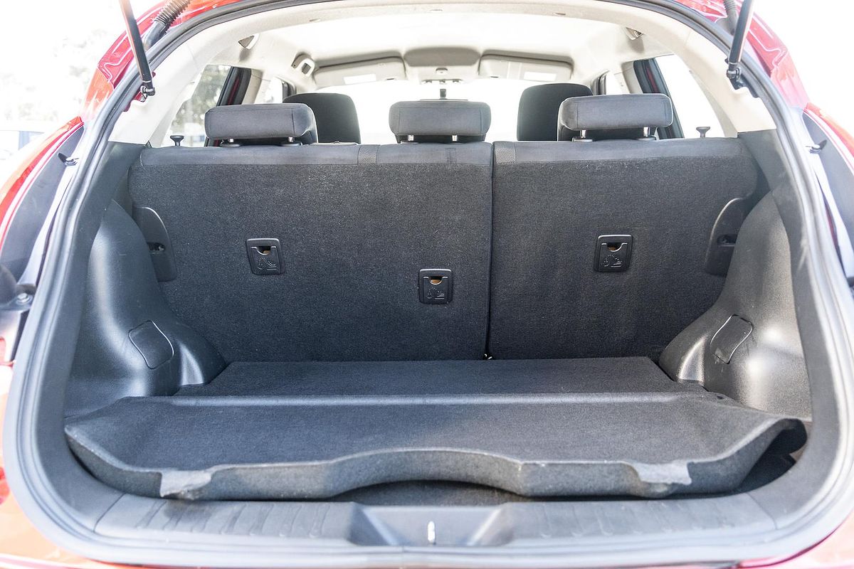 2014 Nissan JUKE ST F15