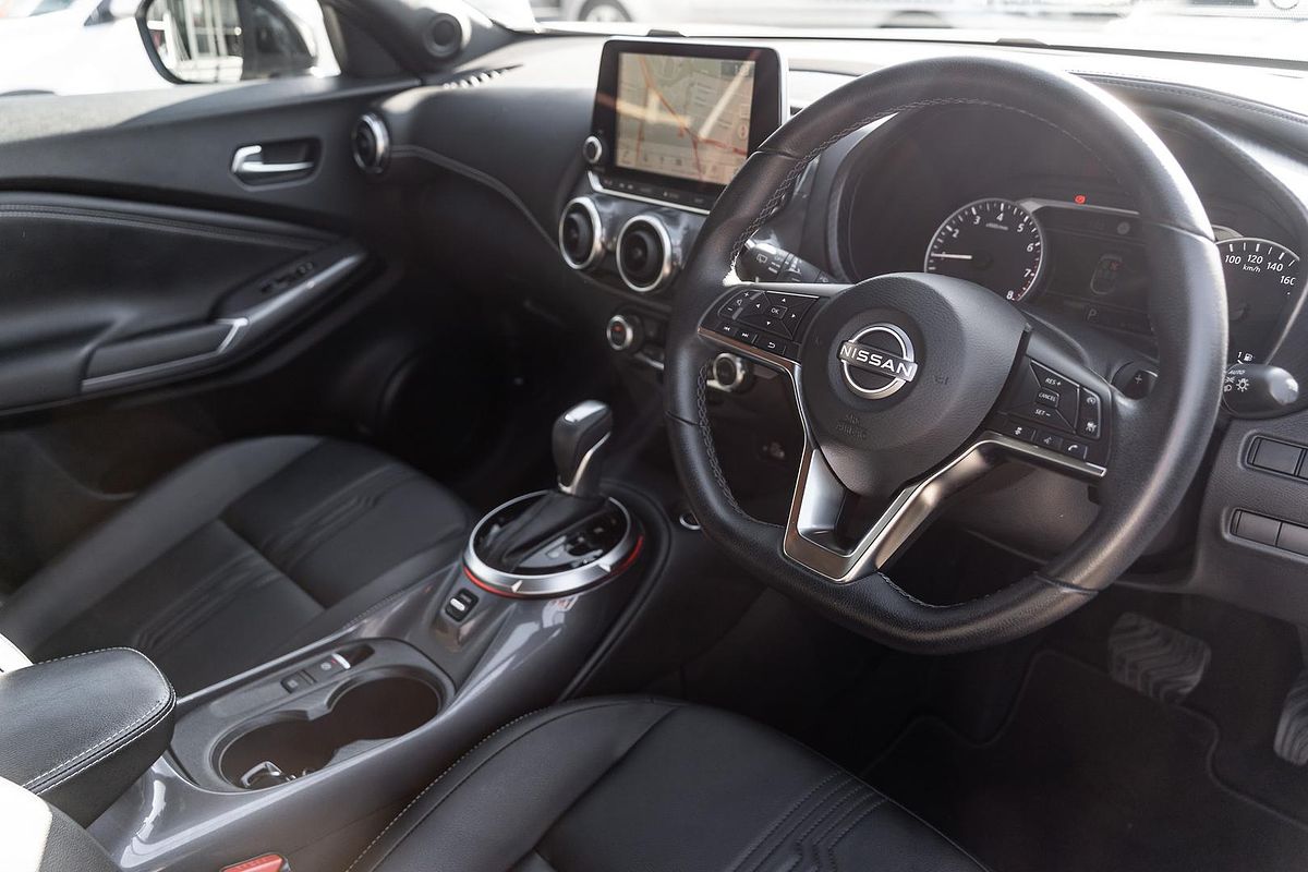 2023 Nissan JUKE ST-L F16