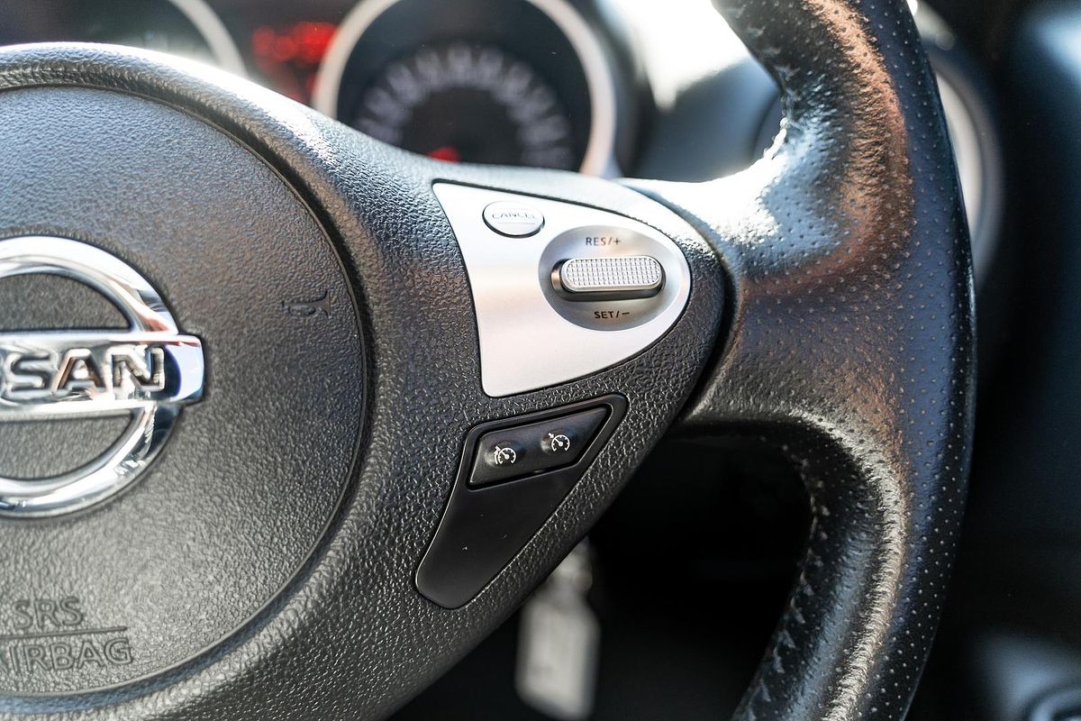 2014 Nissan JUKE ST F15