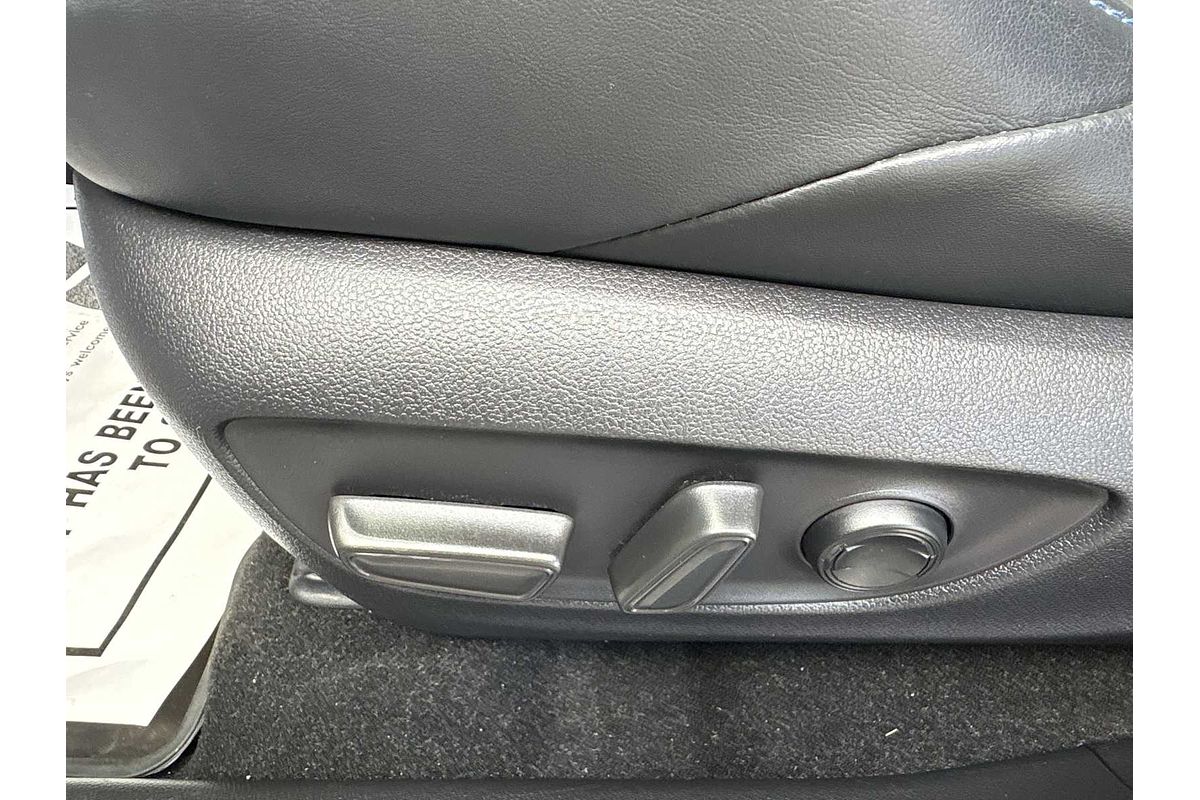 2019 Toyota RAV4 Hybrid XSE