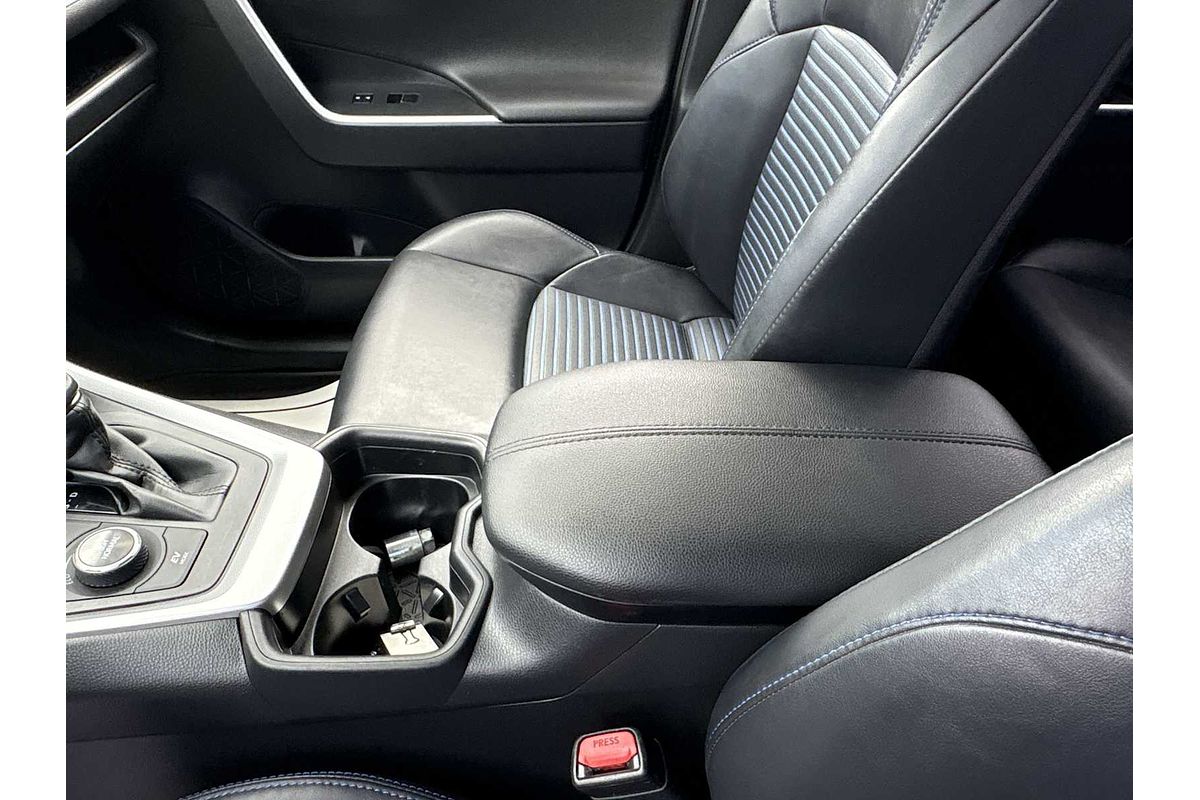 2019 Toyota RAV4 Hybrid XSE