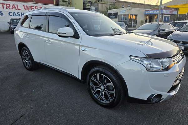 2015 Mitsubishi Outlander PHEV ZJ