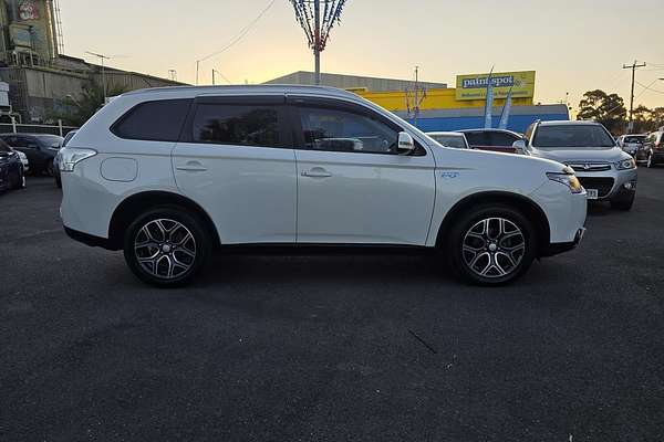 2015 Mitsubishi Outlander PHEV ZJ