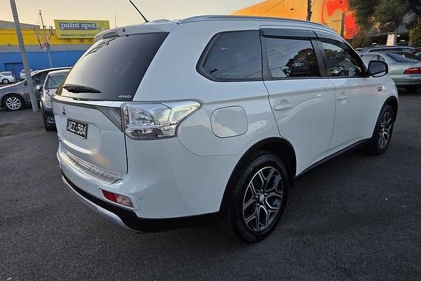 2015 Mitsubishi Outlander PHEV ZJ