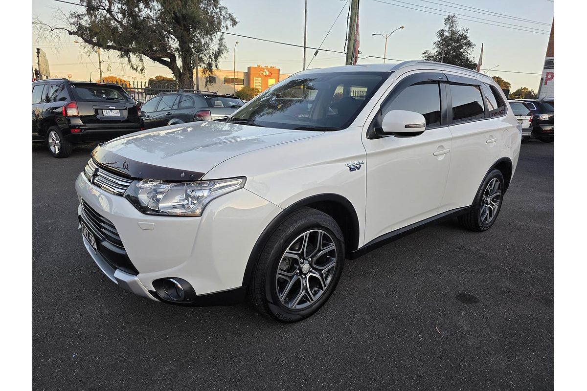 2015 Mitsubishi Outlander PHEV ZJ