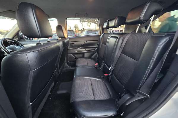 2015 Mitsubishi Outlander PHEV ZJ