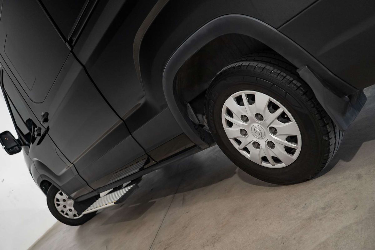 2023 LDV Deliver 9 LWB