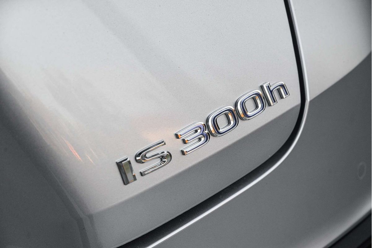 2021 Lexus IS IS300h Luxury AVE30R