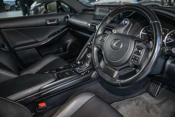 2021 Lexus IS IS300h Luxury AVE30R