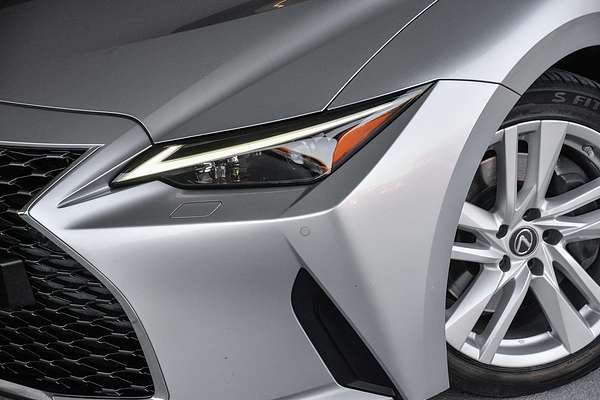 2021 Lexus IS IS300h Luxury AVE30R