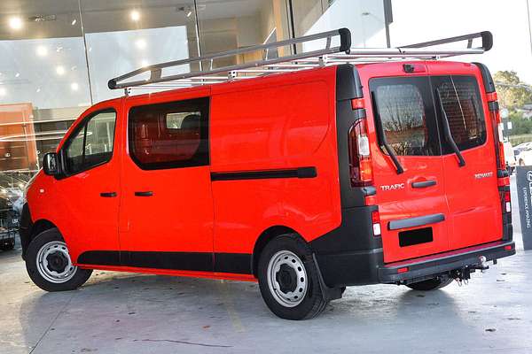 2022 Renault Trafic Premium X82 LWB