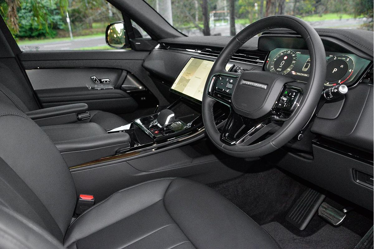 2025 Land Rover Range Rover Sport D300 Dynamic SE L461