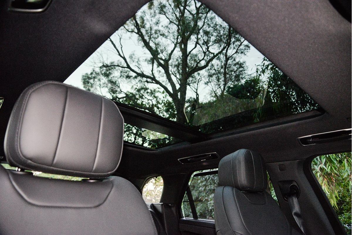 2025 Land Rover Range Rover Sport D300 Dynamic SE L461