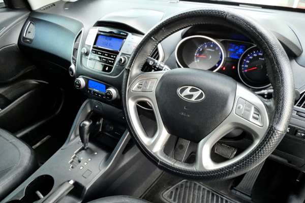 2011 Hyundai ix35 Highlander LM