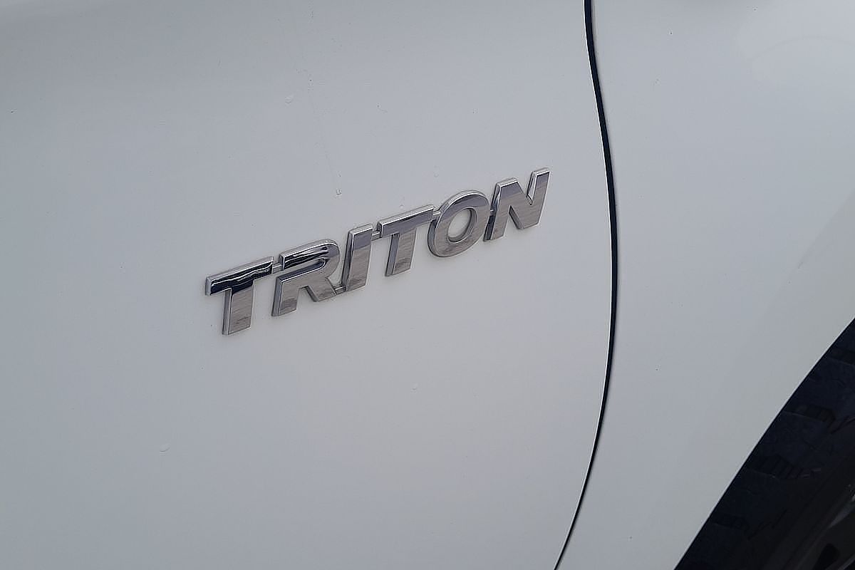 2019 Mitsubishi Triton GLX ADAS MR 4X4