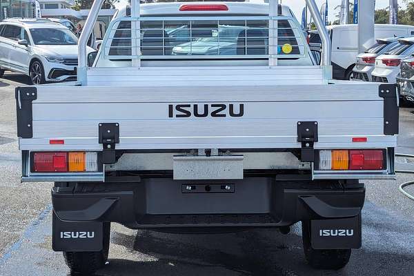 2025 Isuzu D-MAX SX 4X4