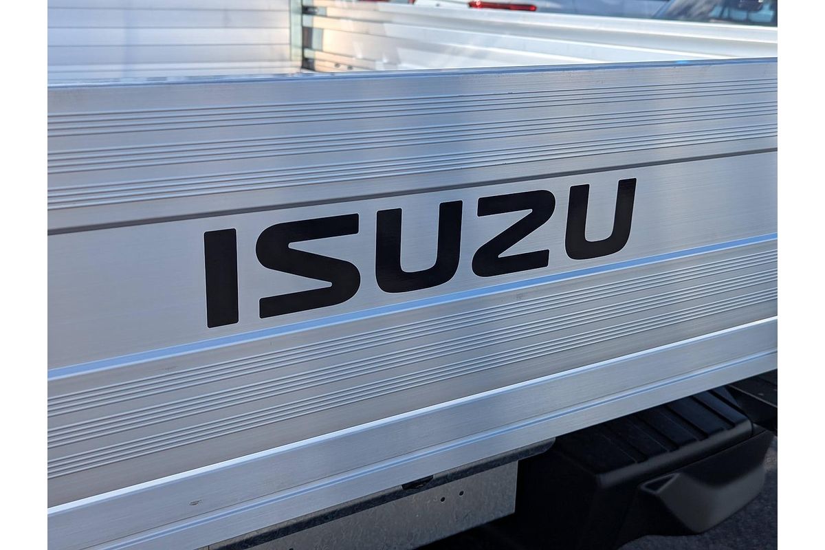 2025 Isuzu D-MAX SX 4X4