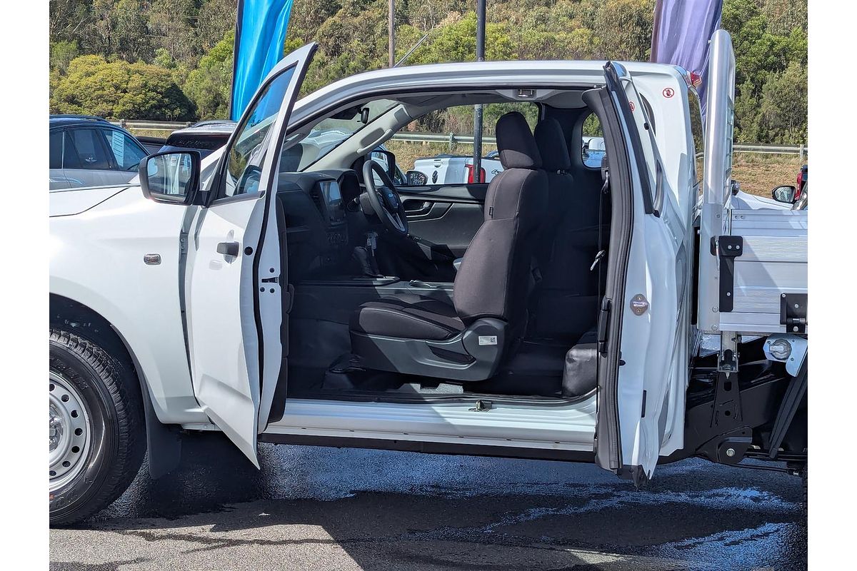 2025 Isuzu D-MAX SX 4X4