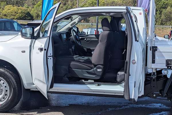 2025 Isuzu D-MAX SX 4X4