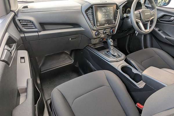 2025 Isuzu D-MAX SX 4X4