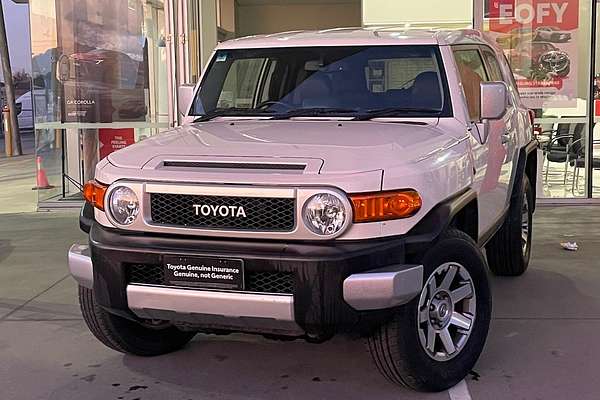2015 Toyota FJ Cruiser GSJ15R