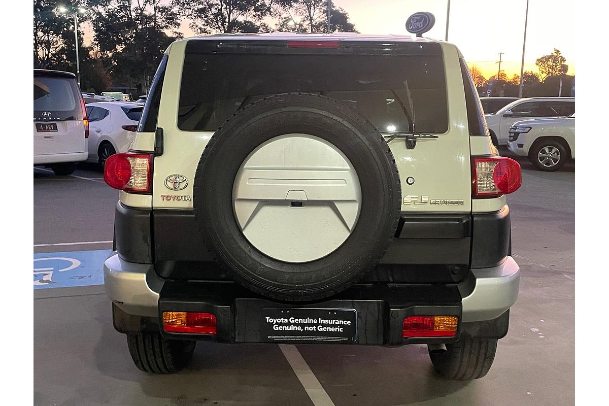 2015 Toyota FJ Cruiser GSJ15R