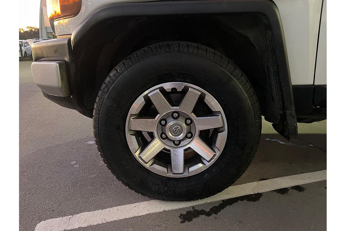 2015 Toyota FJ Cruiser GSJ15R