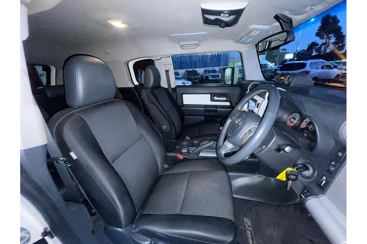2015 Toyota FJ Cruiser GSJ15R