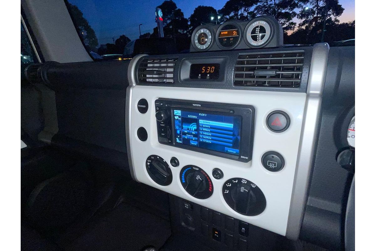2015 Toyota FJ Cruiser GSJ15R