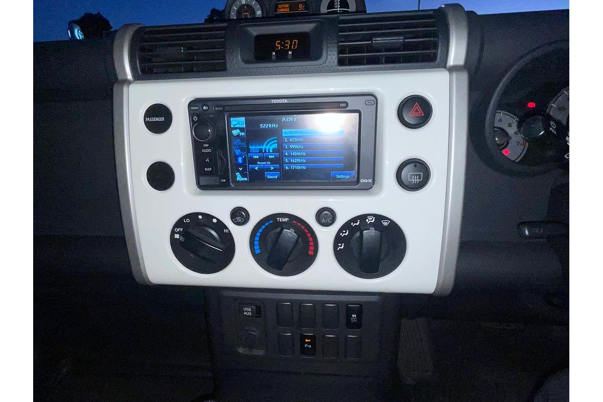 2015 Toyota FJ Cruiser GSJ15R