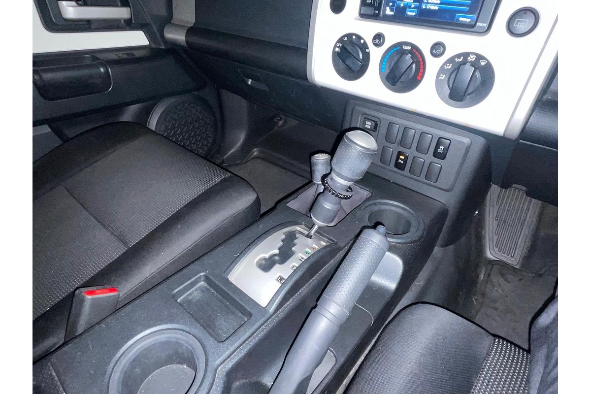2015 Toyota FJ Cruiser GSJ15R