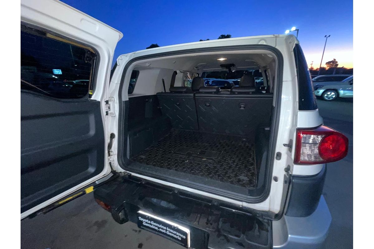 2015 Toyota FJ Cruiser GSJ15R