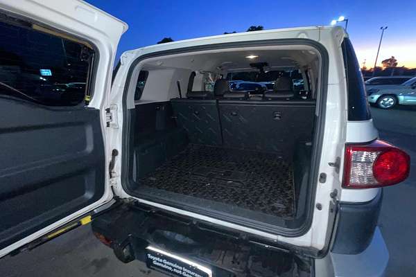 2015 Toyota FJ Cruiser GSJ15R