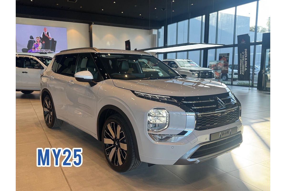 2025 Mitsubishi Outlander Exceed ZM